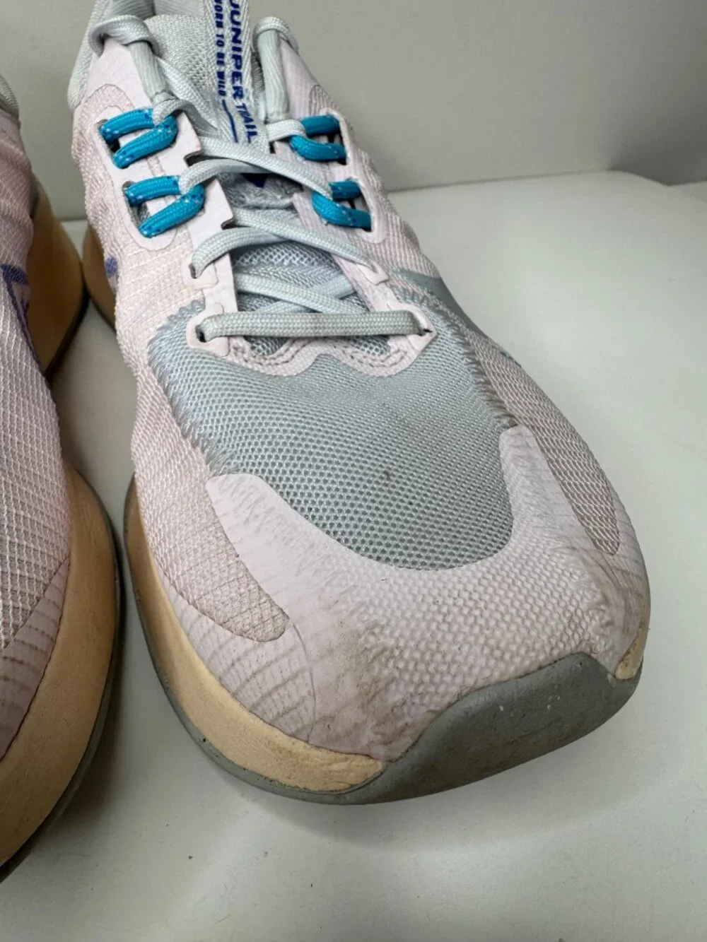 Nike Juniper Trail Lace Up Sneakers Womens 10 DM0821-600 Pink Blue. A couple of